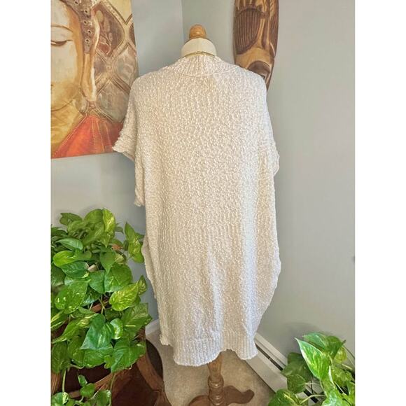 NWOT Pilcro Urban Outfitters Oversized Cream Knit Sweater Vest - Picture 5 of 7